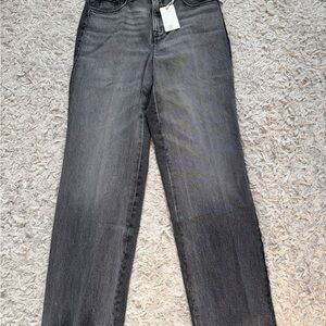 Good American Black 90’s Relaxed Mid Rise Jeans